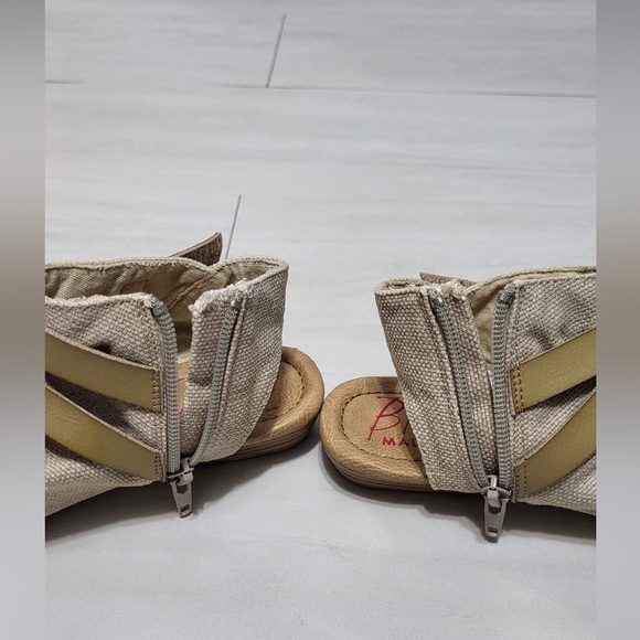 Blowfish Gladiator Girls Sandals - Picture 3 of 13